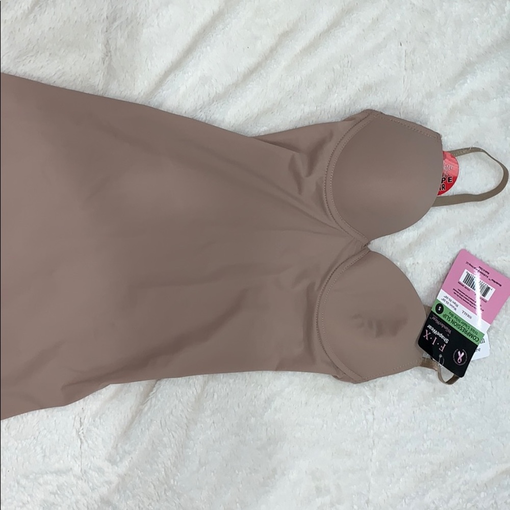 Compression slip with under wire bra/ Shape wear